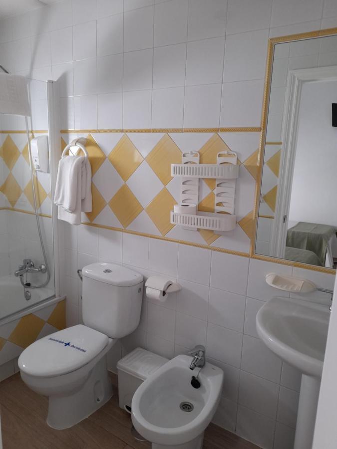 Hostal Casandra - Antiguo Hostal Los Valencianos Кониль-де-ла-Фронтера Номер фото