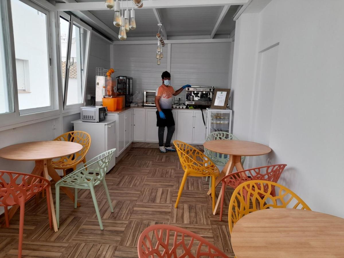 Hostal Casandra - Antiguo Hostal Los Valencianos Кониль-де-ла-Фронтера Экстерьер фото