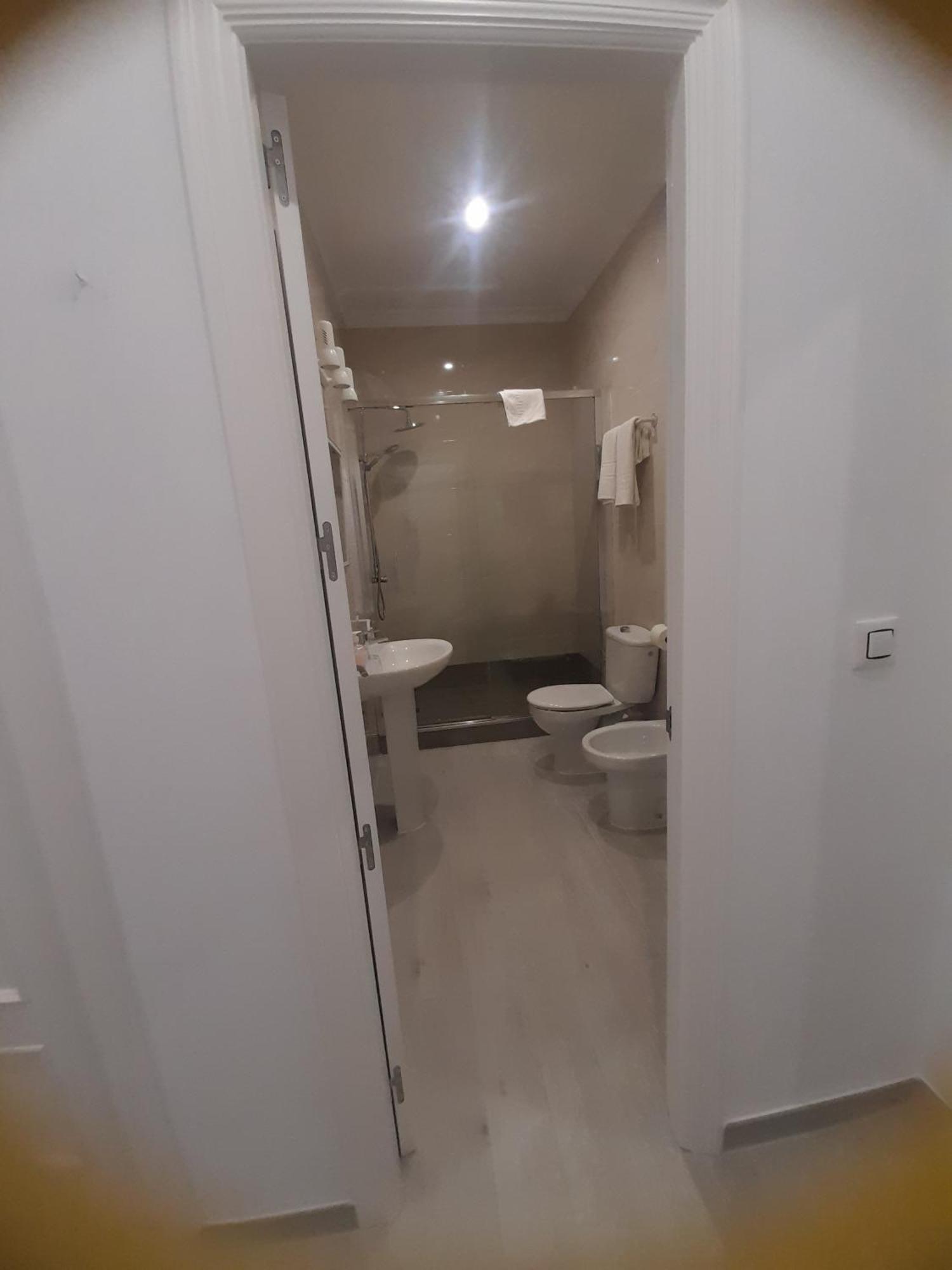 Hostal Casandra - Antiguo Hostal Los Valencianos Кониль-де-ла-Фронтера Экстерьер фото
